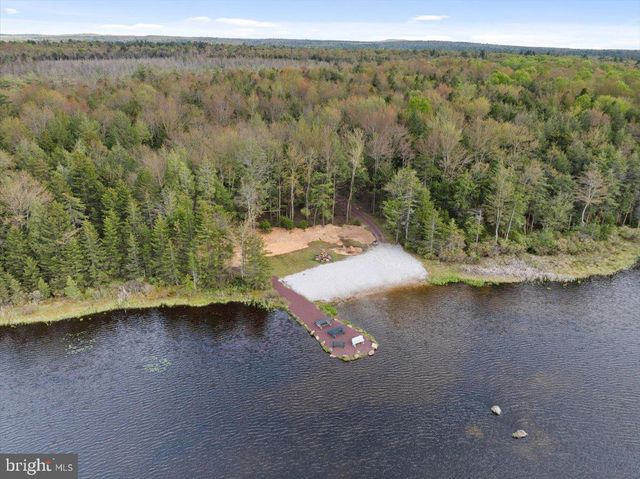 187 SAWMILL RD, Pocono Lake, PA 18348