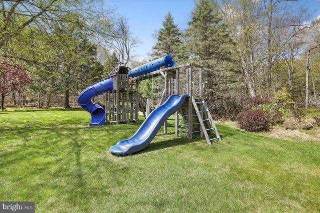 187 SAWMILL RD, Pocono Lake, PA 18348
