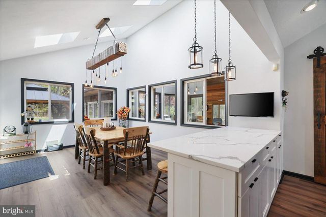 187 SAWMILL RD, Pocono Lake, PA 18348