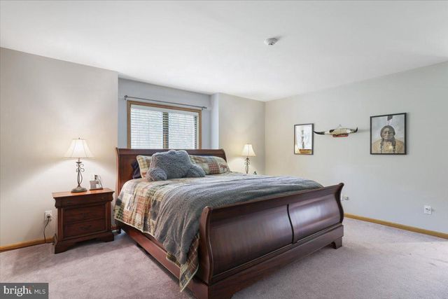 187 SAWMILL RD, Pocono Lake, PA 18348