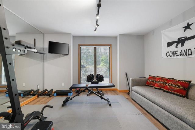 187 SAWMILL RD, Pocono Lake, PA 18348