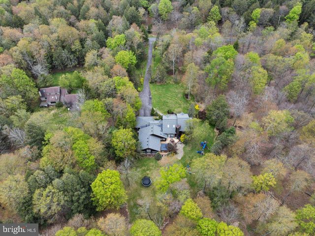 187 SAWMILL RD, Pocono Lake, PA 18348