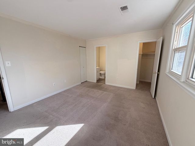 4054 HANSON OAKS DR, Hyattsville, MD 20784