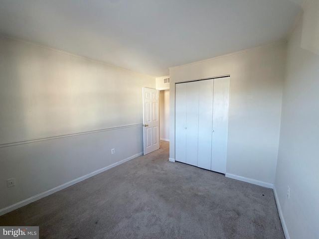 4054 HANSON OAKS DR, Hyattsville, MD 20784