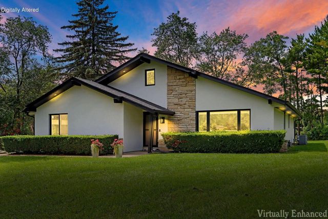 2112 47th AVENUE, Kenosha, WI 53144