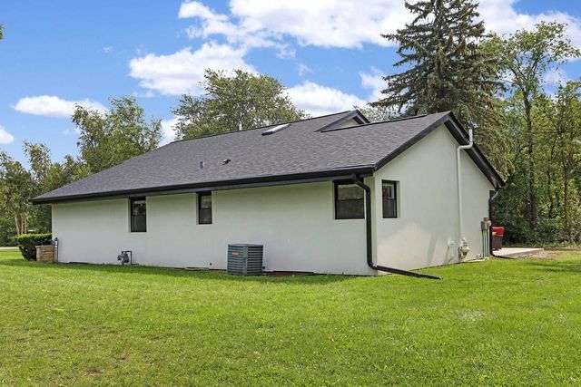 2112 47th AVENUE, Kenosha, WI 53144