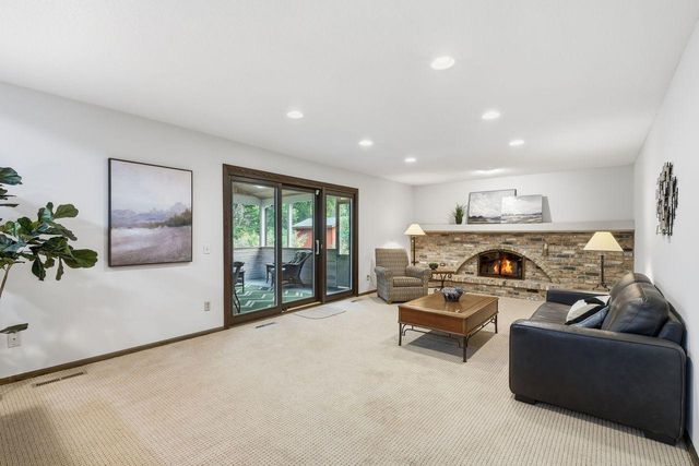7885 Lower 139th Court, Apple Valley, MN 55124