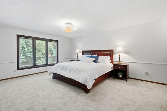 7885 Lower 139th Court, Apple Valley, MN 55124