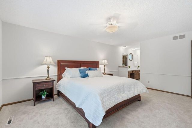 7885 Lower 139th Court, Apple Valley, MN 55124