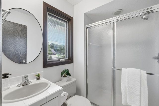 7885 Lower 139th Court, Apple Valley, MN 55124
