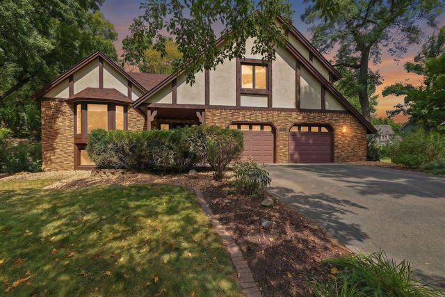 7885 Lower 139th Court, Apple Valley, MN 55124