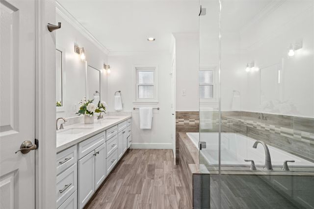 4710 Laurel Street, Bellaire, TX 77401