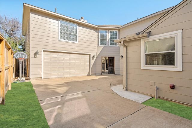 4710 Laurel Street, Bellaire, TX 77401