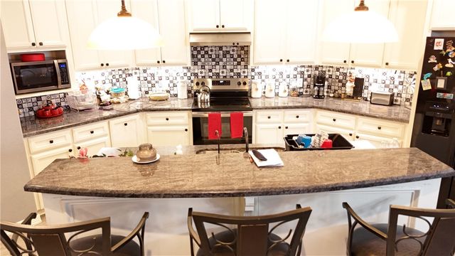 570 County Road 137, Alice, TX 78332