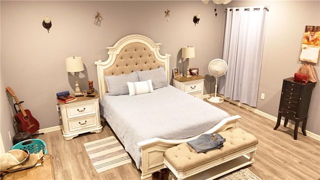 570 County Road 137, Alice, TX 78332