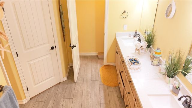 570 County Road 137, Alice, TX 78332