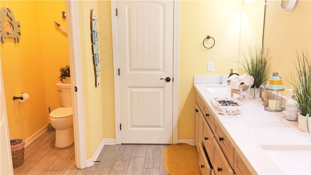 570 County Road 137, Alice, TX 78332