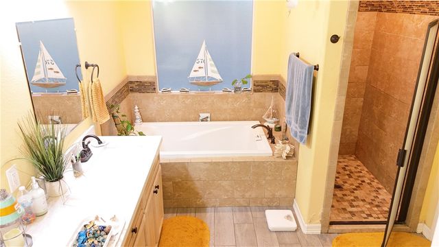 570 County Road 137, Alice, TX 78332