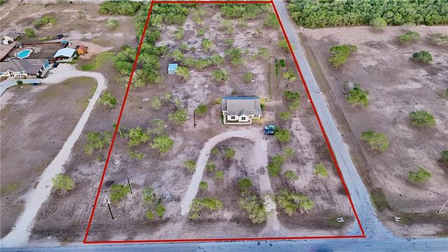 570 County Road 137, Alice, TX 78332