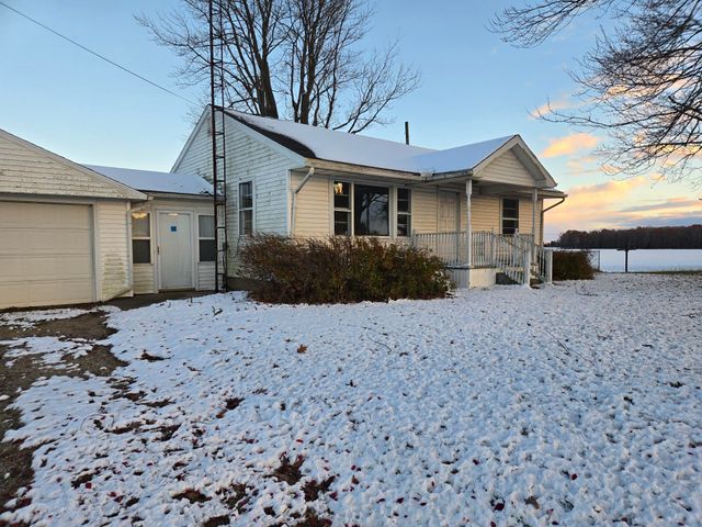 1531 S Raisin Center Highway, Palmyra Twp, MI 49221