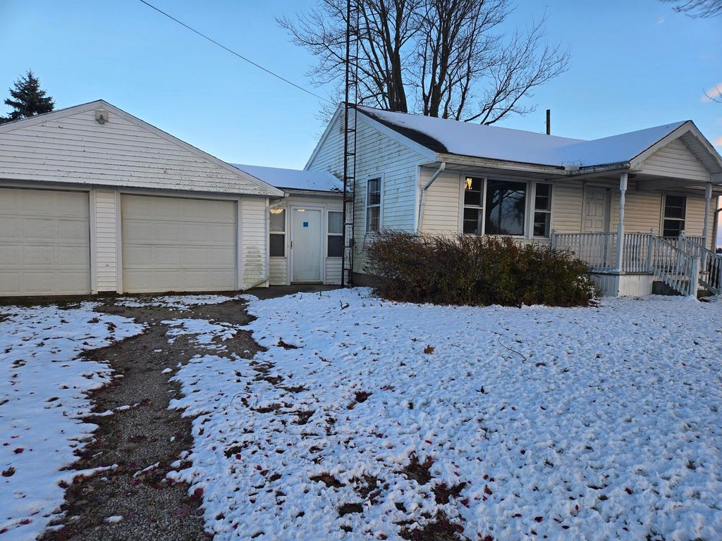 1531 S Raisin Center Highway, Palmyra Twp, MI 49221