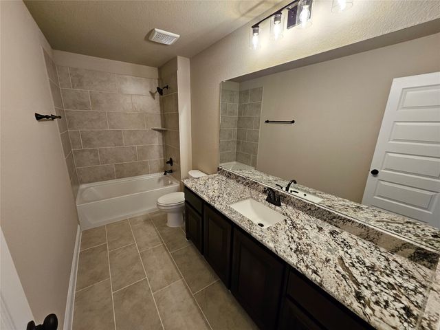 248 Redwood Circle, Trenton, TX 75490