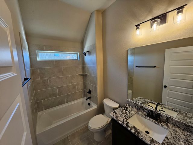 248 Redwood Circle, Trenton, TX 75490