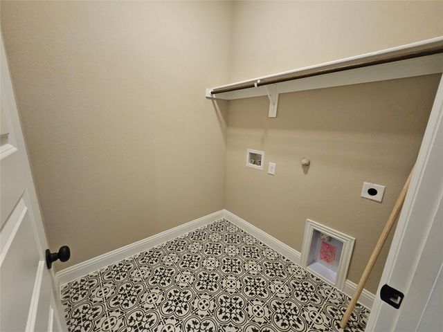 248 Redwood Circle, Trenton, TX 75490