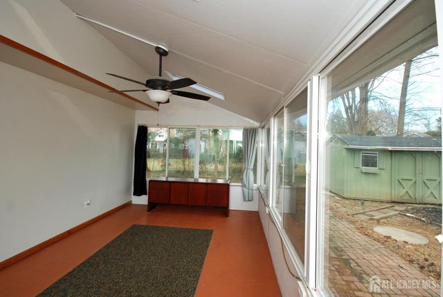 4 Linden S Lane, Plainsboro, NJ 08536