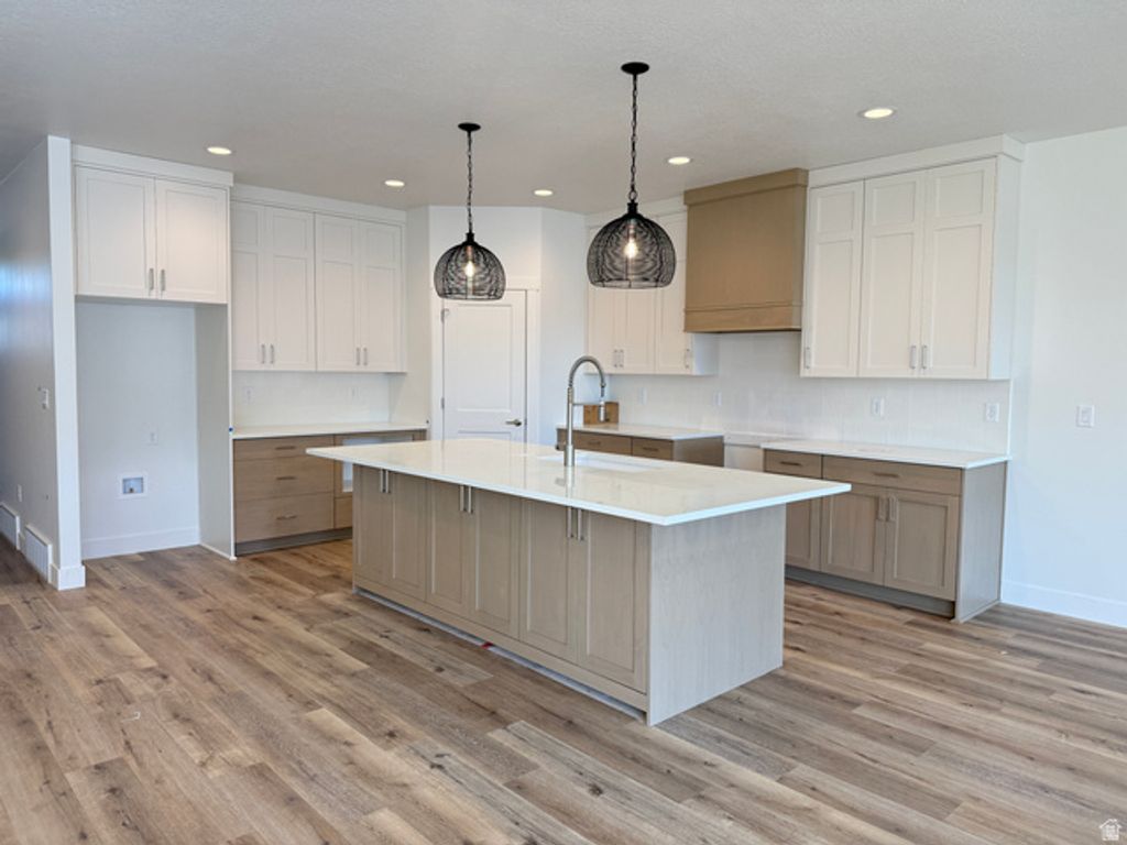 Image 2 of property listing at 6382 S LARRY WAY #140, South Weber, UT 84405