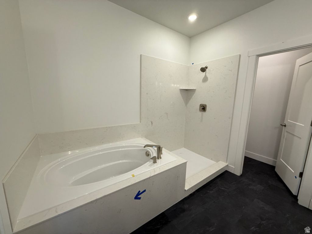 Image 13 of property listing at 6382 S LARRY WAY #140, South Weber, UT 84405