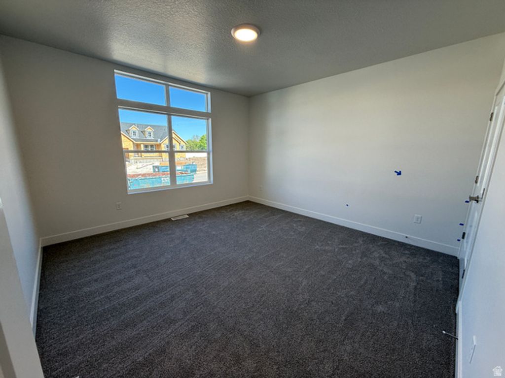 Image 15 of property listing at 6382 S LARRY WAY #140, South Weber, UT 84405