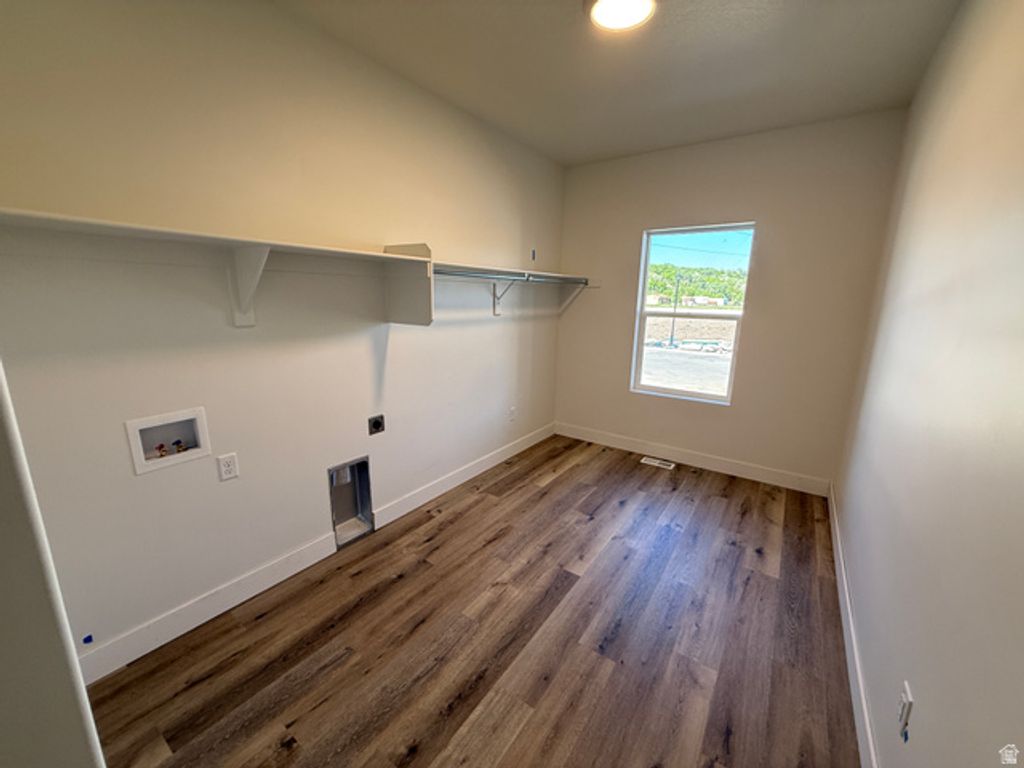 Image 23 of property listing at 6382 S LARRY WAY #140, South Weber, UT 84405