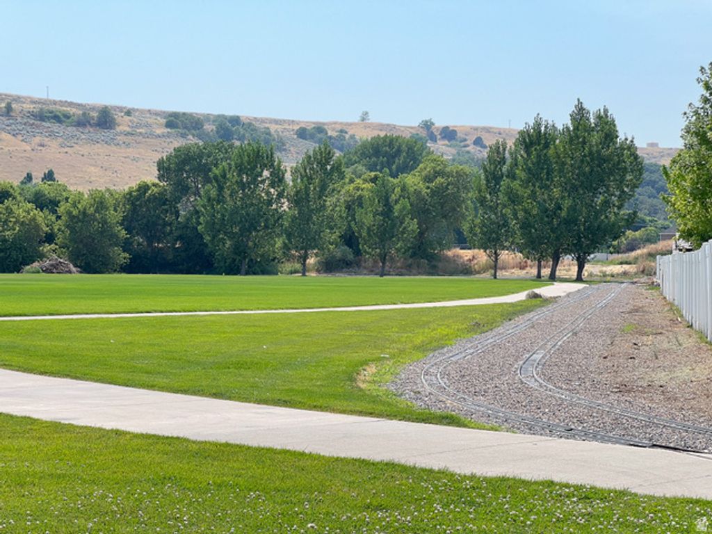 Image 29 of property listing at 6382 S LARRY WAY #140, South Weber, UT 84405