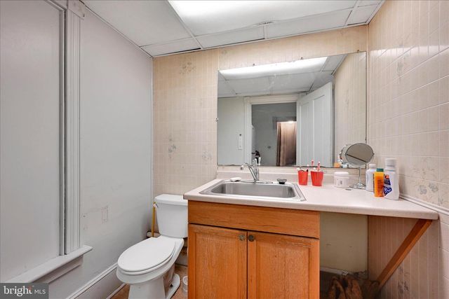 28 S ROBERTS AVE, New Holland, PA 17557