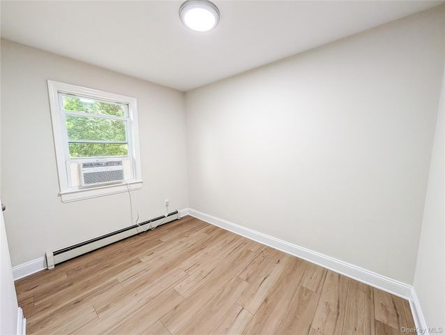 52 King Road, Rocky Point, NY 11778