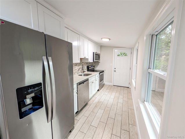 52 King Road, Rocky Point, NY 11778