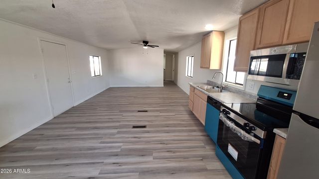 8301 N 103rd Avenue 202, Peoria, AZ 85345