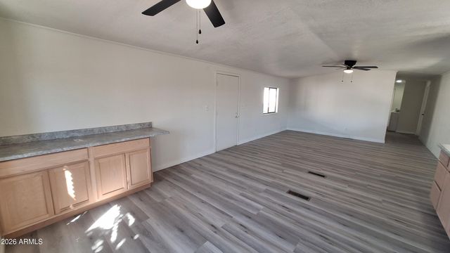 8301 N 103rd Avenue 202, Peoria, AZ 85345