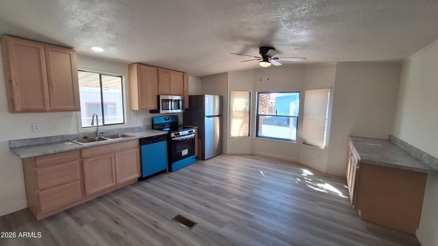 8301 N 103rd Avenue 202, Peoria, AZ 85345