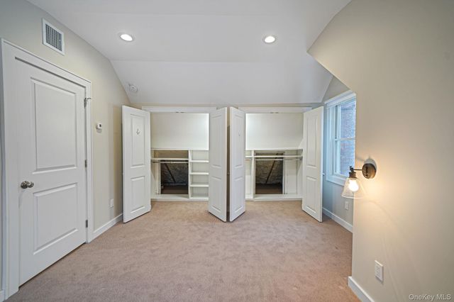 10 Terry Place, Center Moriches, NY 11934