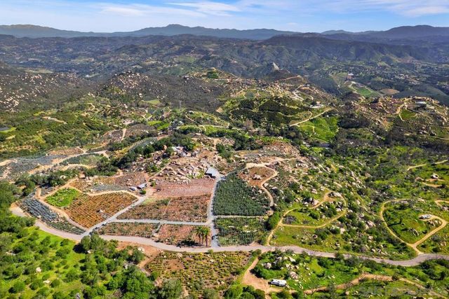 39093 Harris Truck Trail, Fallbrook, CA 92028