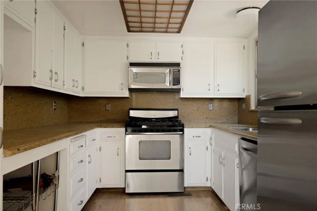27711 Alpen, Lake Arrowhead, CA 92352