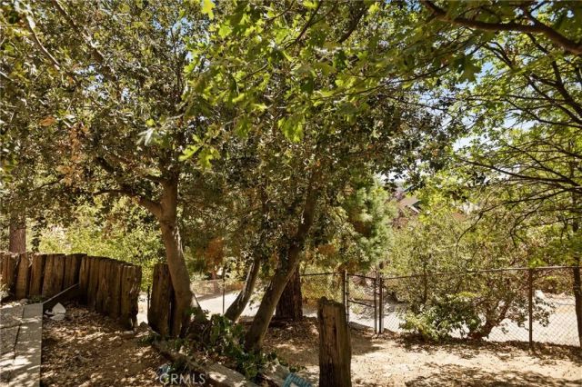 27711 Alpen, Lake Arrowhead, CA 92352
