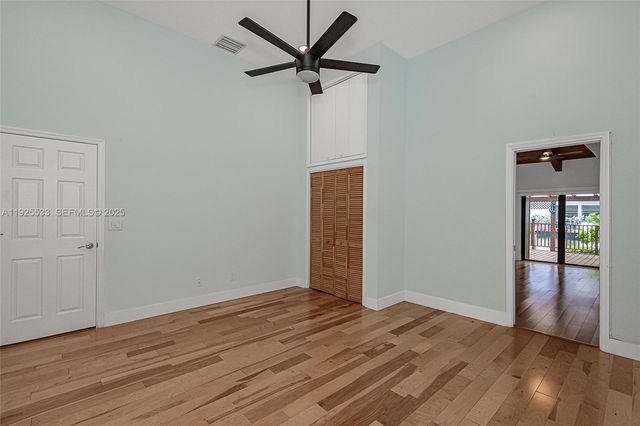 2621 S Parkview Dr, Hallandale Beach, FL 33009