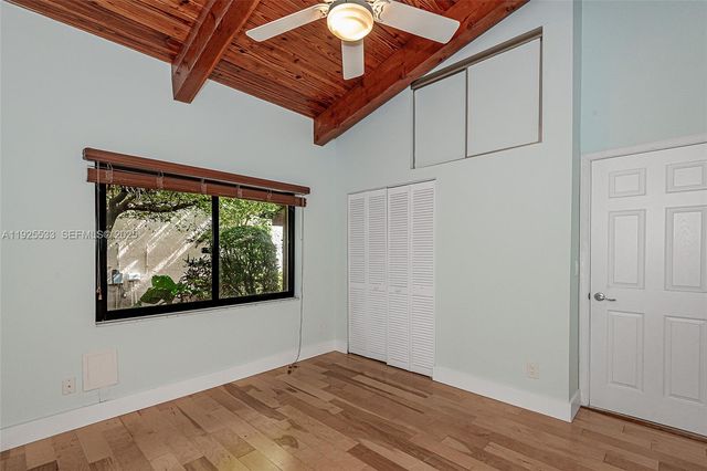 2621 S Parkview Dr, Hallandale Beach, FL 33009