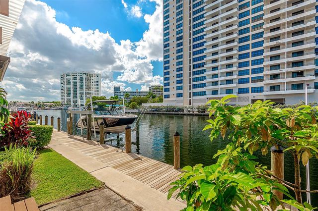 2621 S Parkview Dr, Hallandale Beach, FL 33009