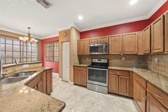 13970 SW 276th Way, Homestead, FL 33032