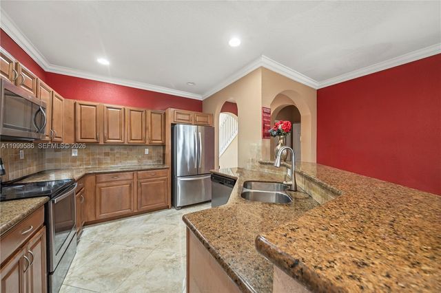 13970 SW 276th Way, Homestead, FL 33032