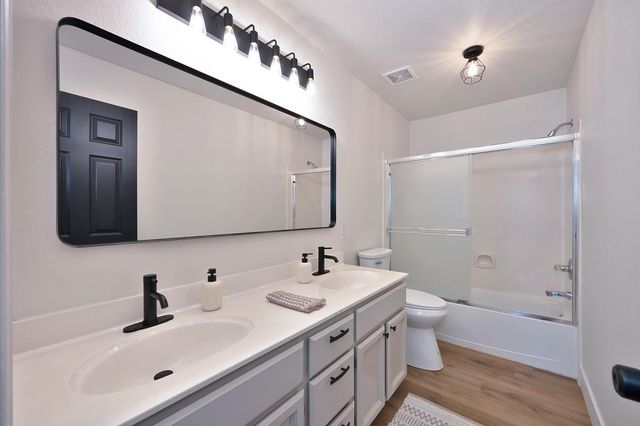 1900 Avenida Martina, Roseville, CA 95747